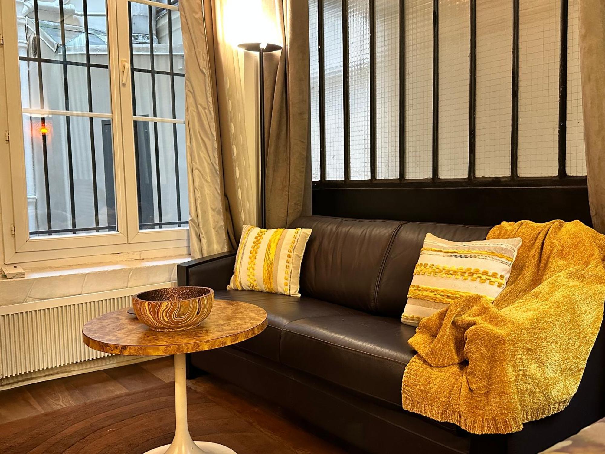 Studio Design By Kenzo Near Notre Dame Париж Екстериор снимка